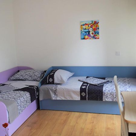 Top Center Apartment Gramophone With Private Parking Burgas City Eksteriør billede